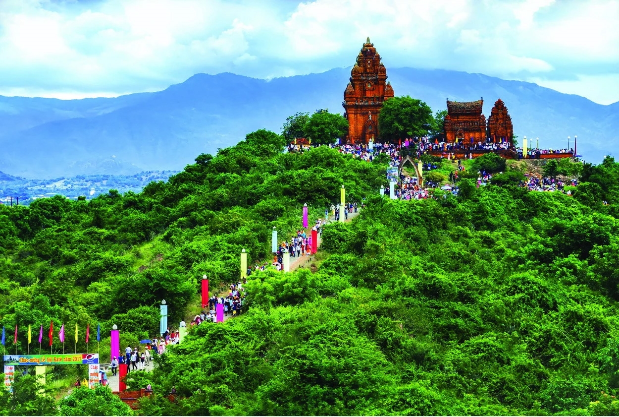 Lễ hội Katê là dịp thu hút du khách đến Ninh Thuận