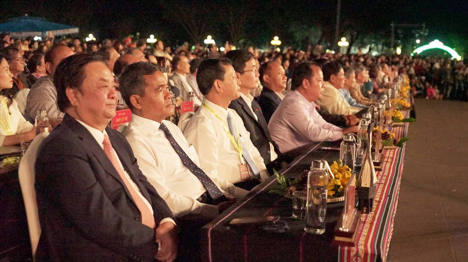 Ủy viên BCH Trung ương Đảng, Bộ trưởng Bộ Nông nghiệp và Phát triển nông thôn Lê Minh Hoan cùng các đại biểu tham dự lễ khai mạc