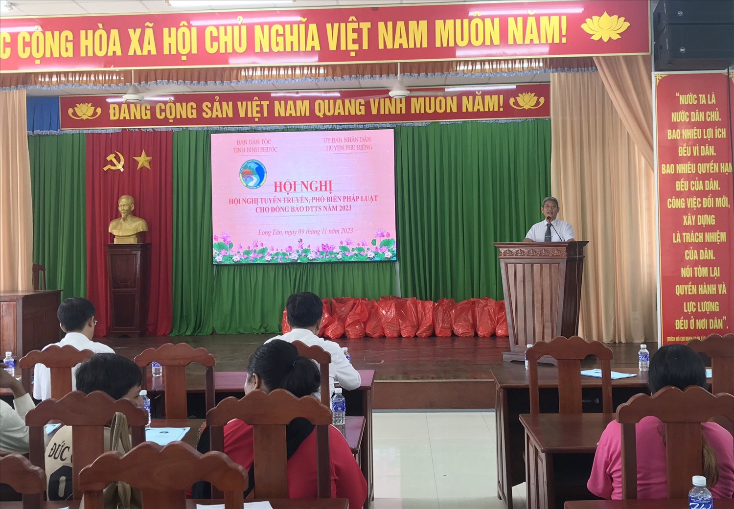 Hội nghị tuyê truyền, phổ biến pháp luật tại xã Long Tân, huyện Phú Riềng, tỉnh Bình Phước.