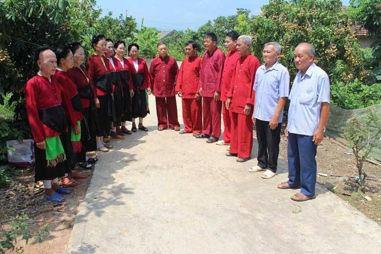 Sinh hoạt CLB hát Dân ca dân tộc Sán Dìu tại huyện Lục Ngạn