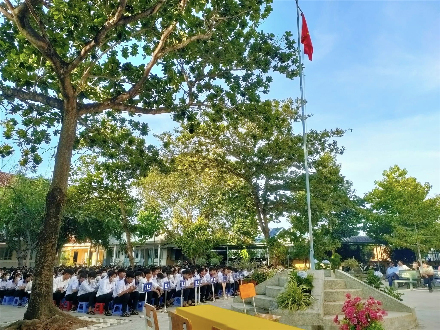 Sinh hoạt chào cờ tại Trường Phổ thông DTNT tỉnh Bình Thuận
