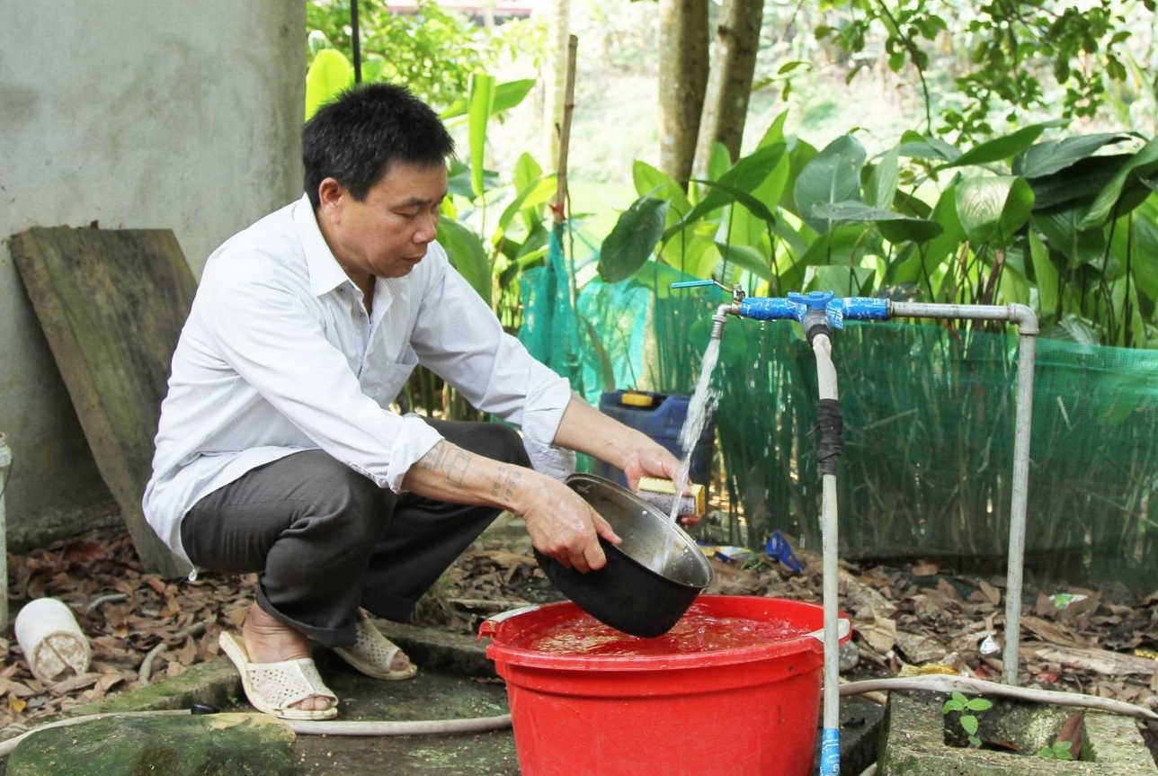 Người dân xã Mường Bang, huyện Phù Yên nay đã được sử dụng nước sinh hoạt hợp vệ sinh