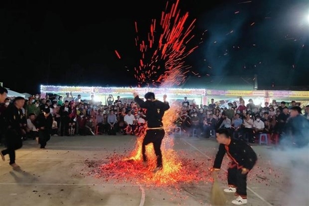 Độc đáo Lễ Nhảy lửa của người Dao tại Lễ hội Bàn Vương (Ảnh CTV)
