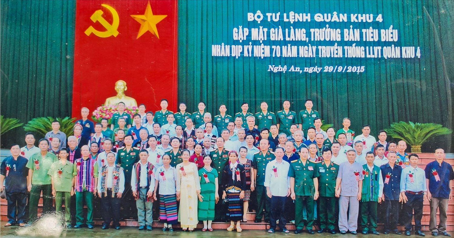 Với những đóng góp to lớn, ông Nguyễn Văn Thân vinh dự từng được Bộ tư lệnh Quân khu 4 mời gặp mặt, tôn vinh