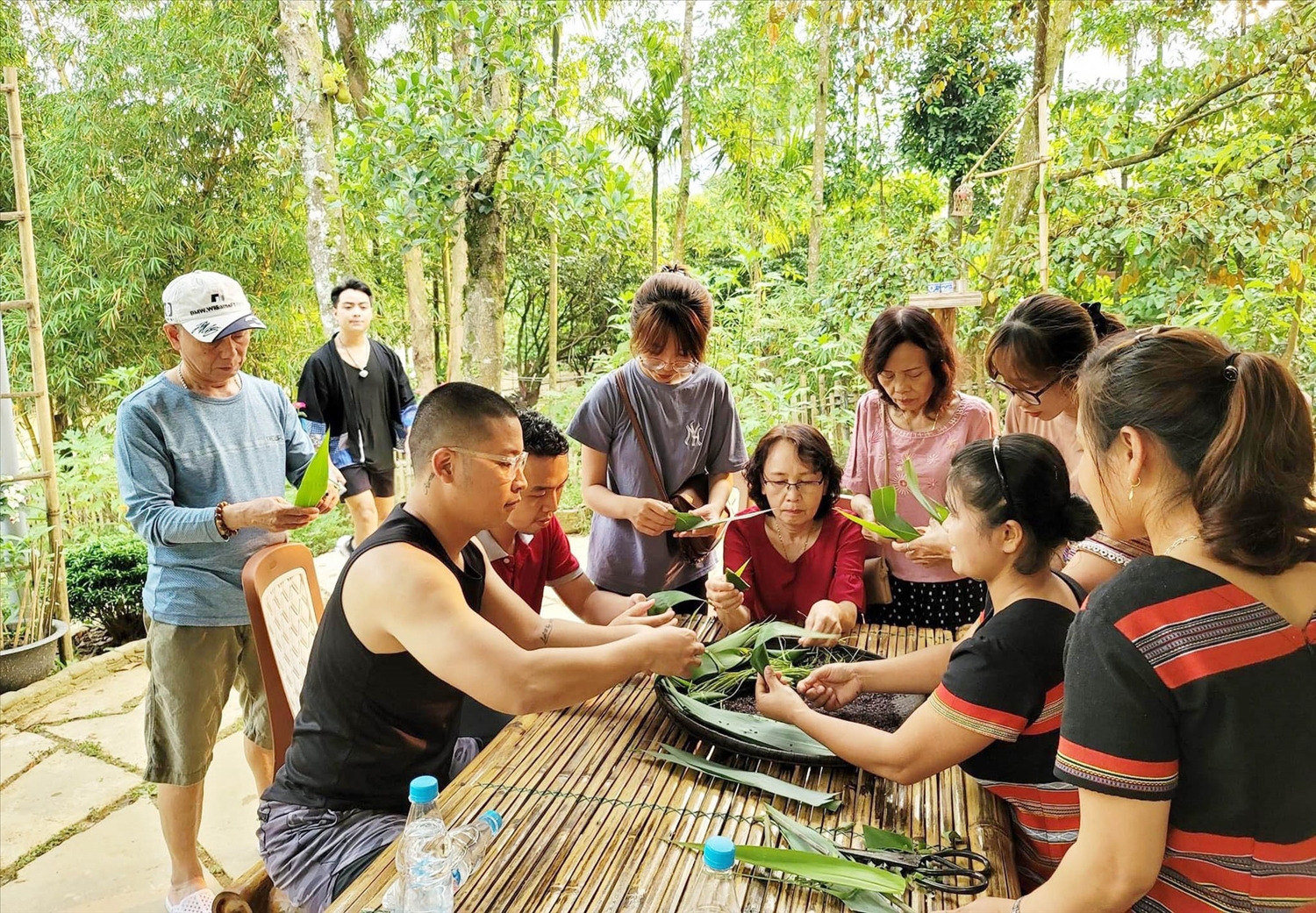 (CĐ Vận động): Thừa Thiên Huế: Lấy văn hóa truyền thống các DTTS làm “đòn bẩy” phát triển du lịch 3