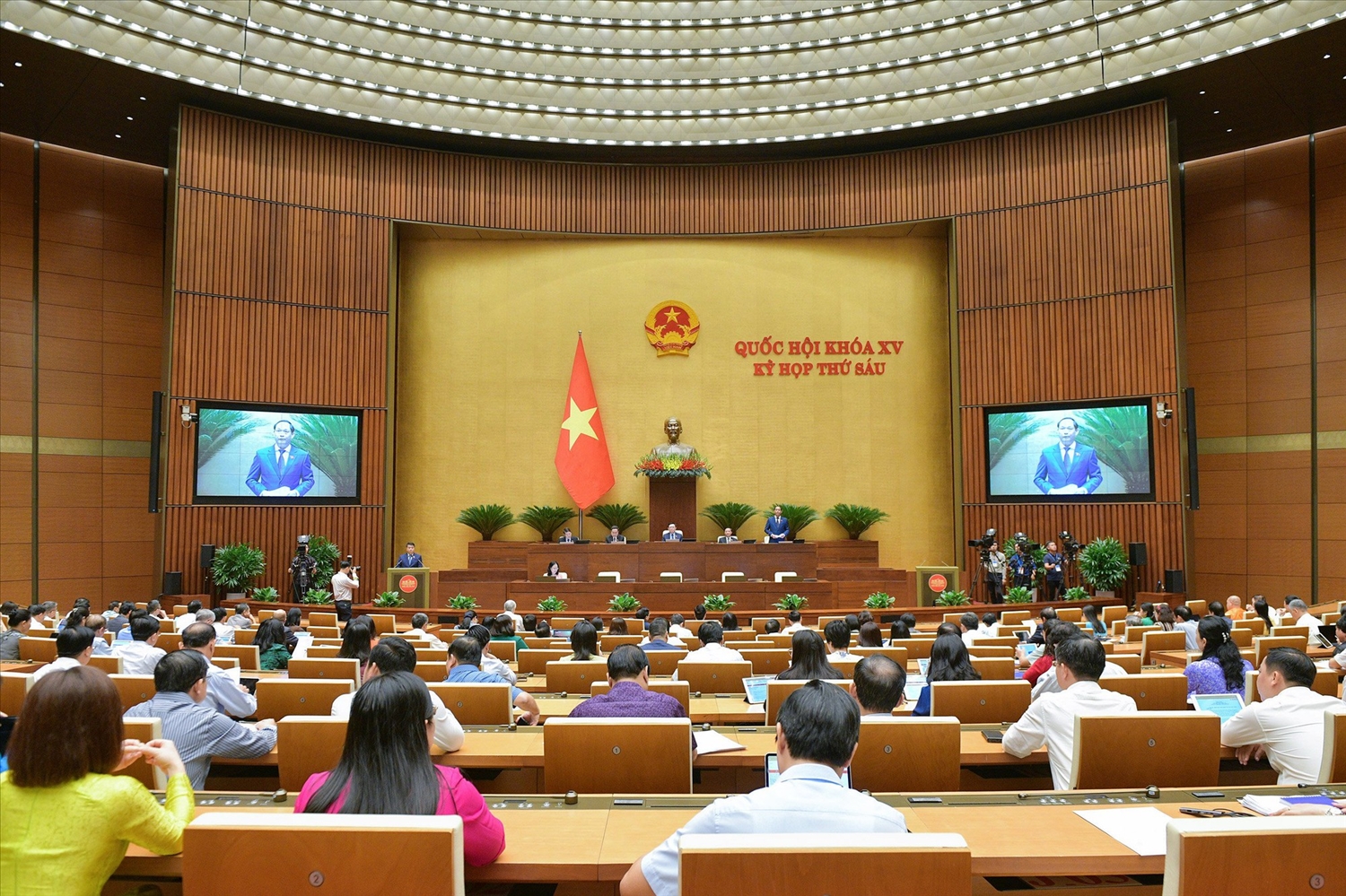 Quốc hội thảo luận ở hội trường về 3 Chương trình MTQG ngày 30/10/2023, trong khuôn khổ kỳ họp thứ 6.