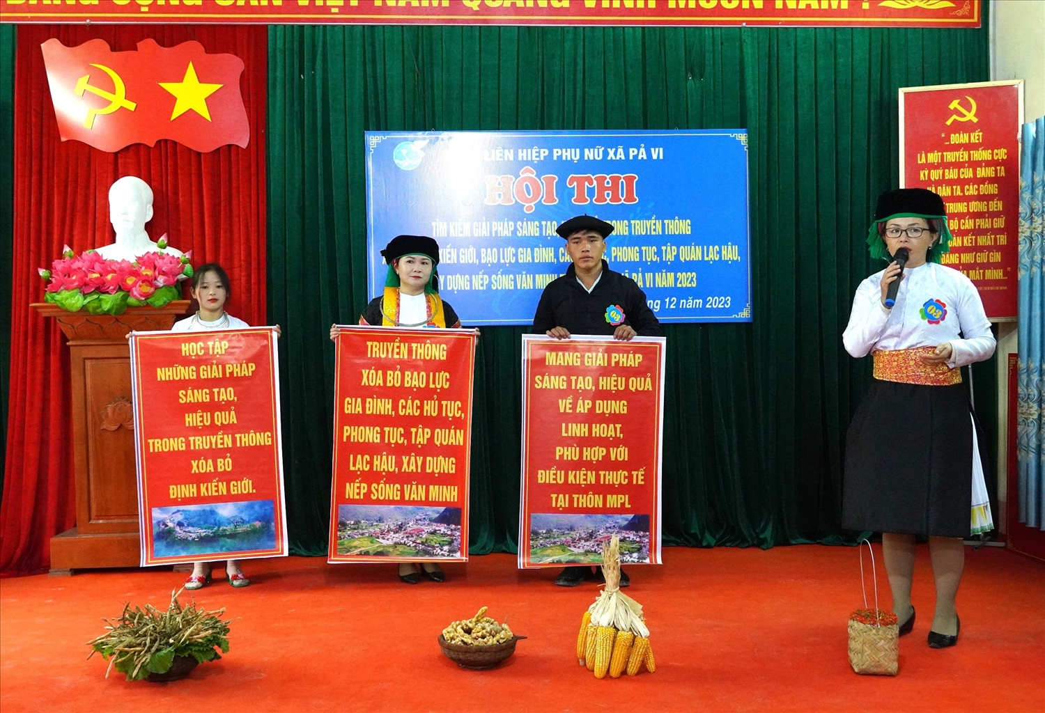 Màn chào hỏi ấn tượng của thôn Mã Pí Lèng, xã Pả Vi (huyện Mèo Vạc, Hà Giang)
