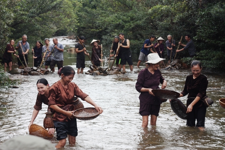 Hò thuốc cá là một điệu hò có liên quan mật thiết đến cuộc sống lao động, sản xuất của người dân huyện Minh Hóa. (Ảnh: Báo Quảng Bình)