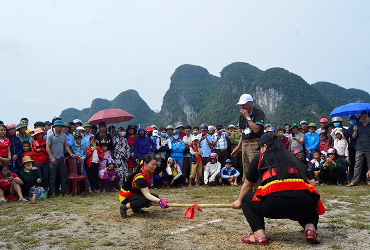Những giá trị văn hóa truyền thống tốt đẹp của đồng bào DTTS tỉnh Quảng Bình được gìn giữ và phát huy (Ảnh: Báo QB)