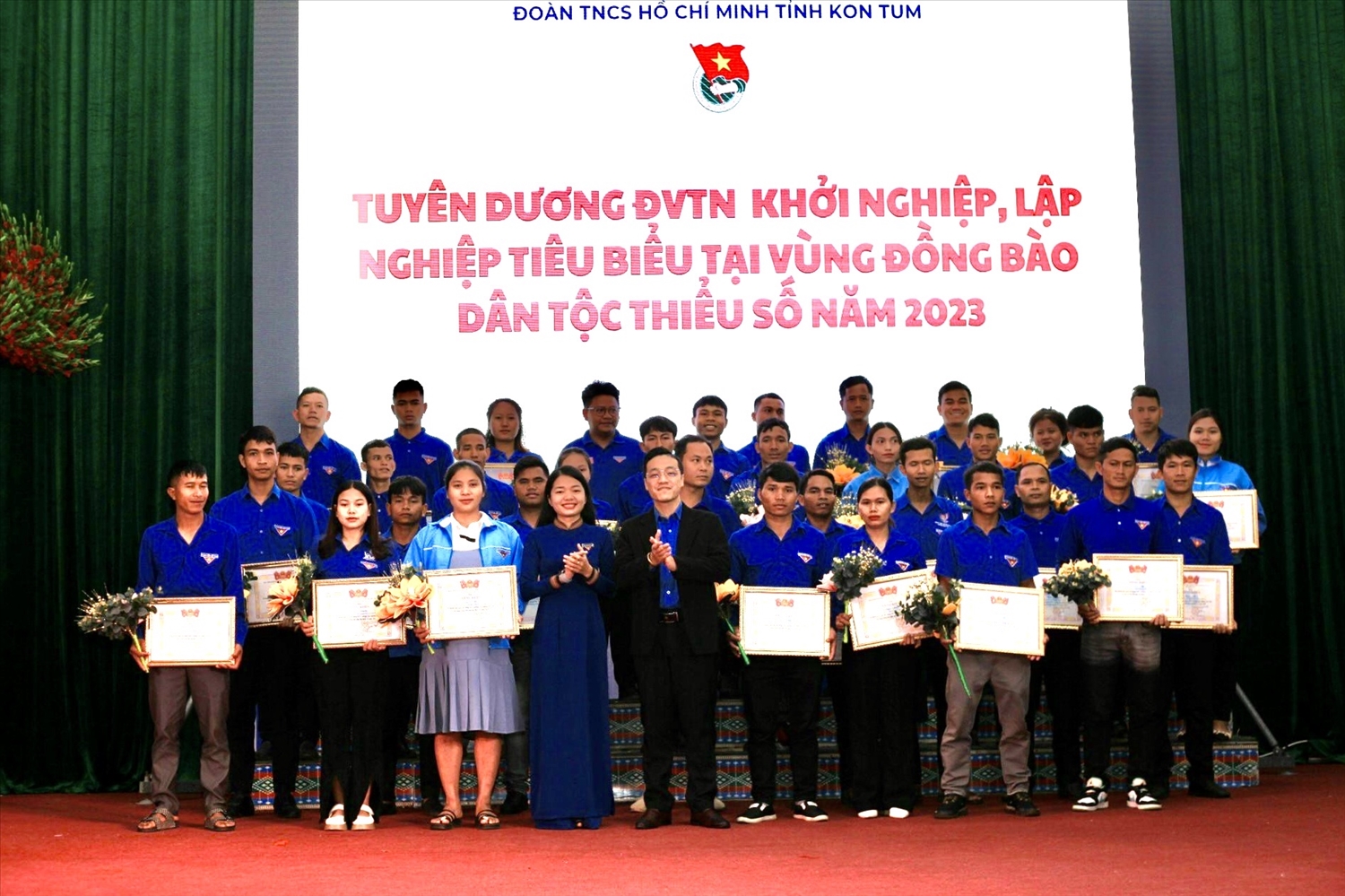 Tỉnh đoàn Kon Tum tặng Bằng khen 28 đoàn viên thanh niên khởi nghiệp, lập nghiệp tiêu biểu tại vùng đồng bào DTTS
