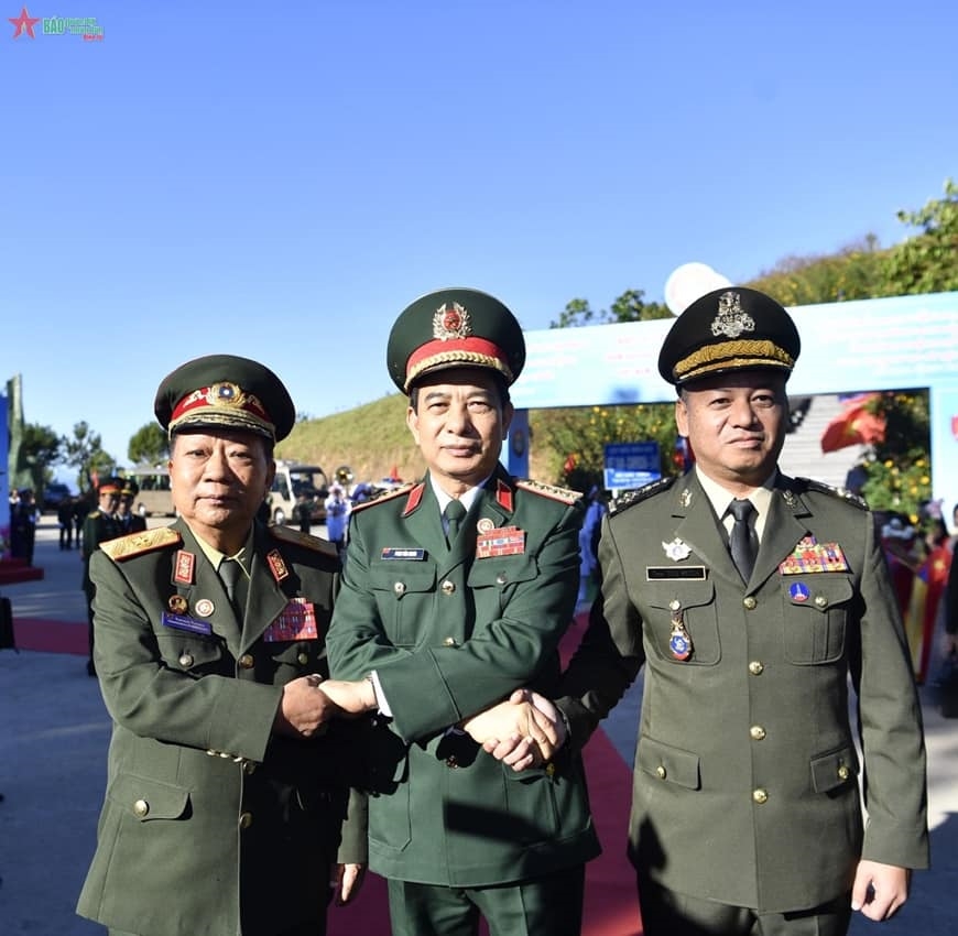 (BCĐ- tin - Thông tin đối ngoại) Lần đầu tiên tại Việt Nam diễn ra sự kiện Giao lưu hữu nghị quốc phòng biên giới Việt Nam-Lào-Campuchia 3