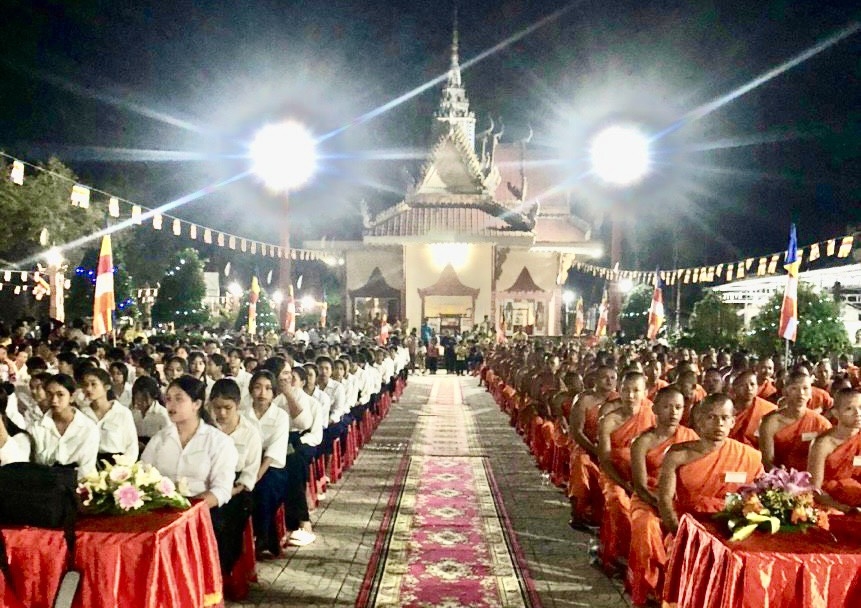 Hàng năm các chùa Nam Tông trên địa bàn tỉnh Trà Vinh tổ chức thi kiến thức Phật học cho hàng trăm phật tử và tăng sinh tham gia 