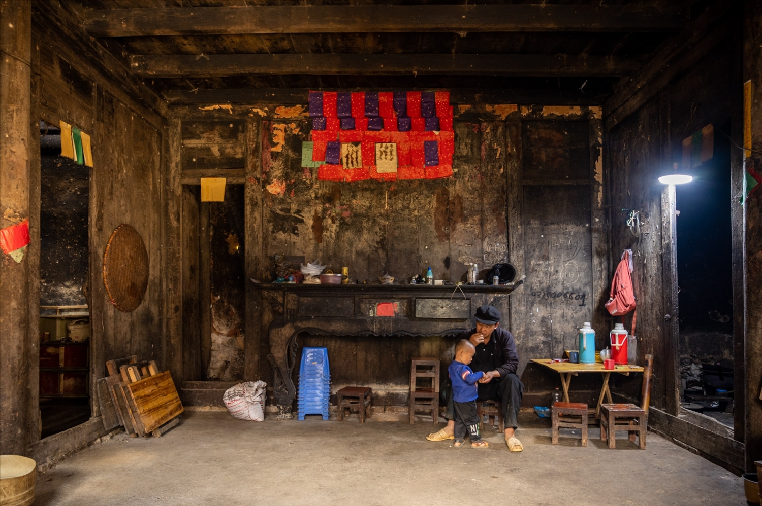 (BCĐ- Thông tin đối ngoại) Bí ẩn ngôi nhà cổ họ Vừ có niên đại trên 100 tuổi ở Há Súng, Đồng Văn, Hà Giang 6