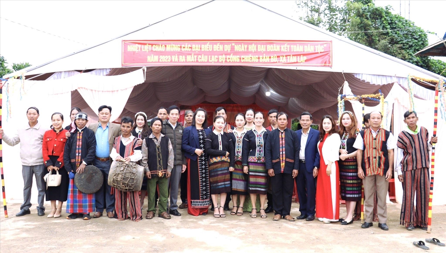Lễ ra mắt Câu lạc bộ Cồng, chiêng tại xã Tân Lập huyện Hướng Hóa. 