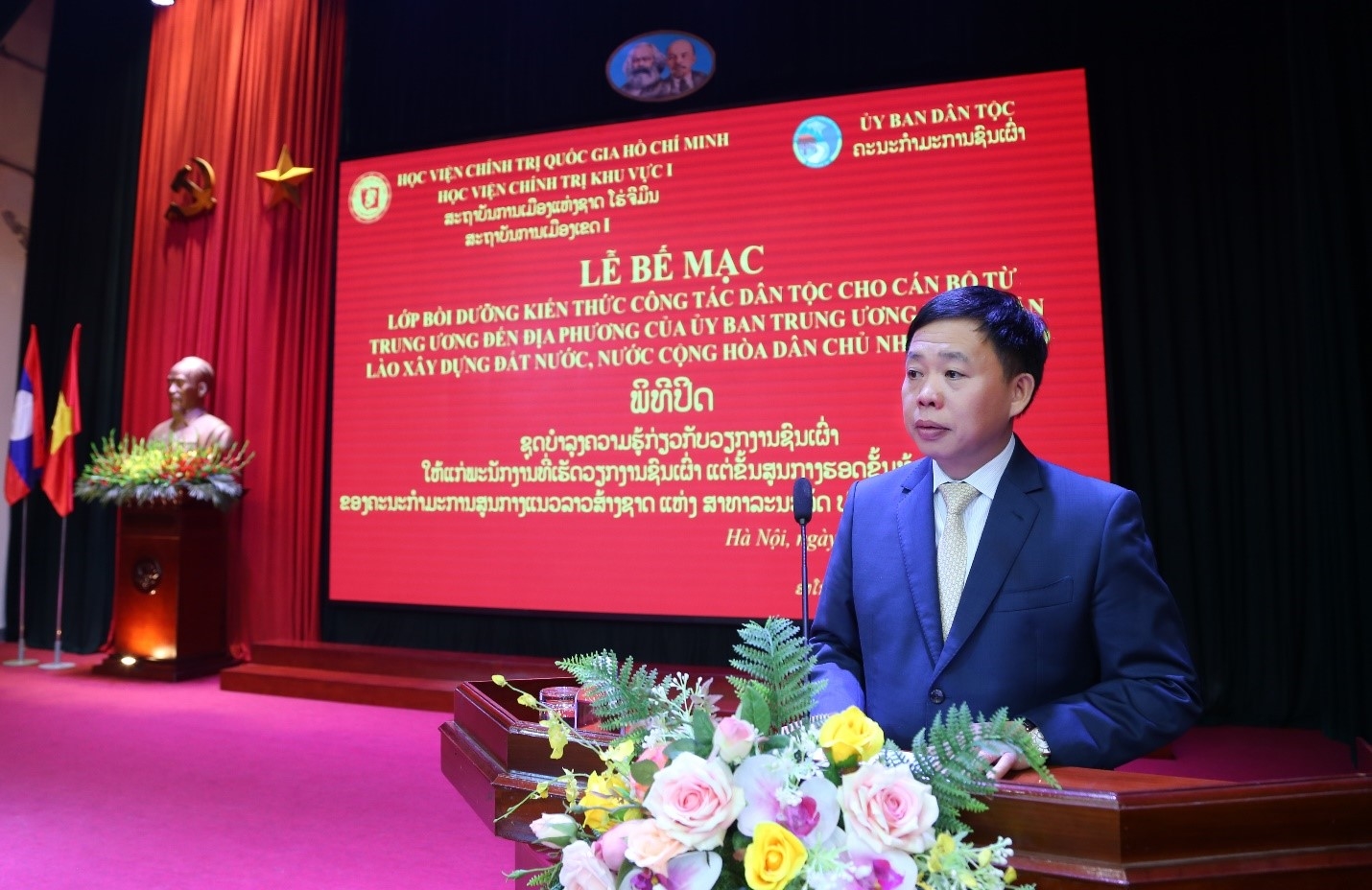 PGS,TS Nguyễn Vĩnh Thanh, Bí thư Đảng ủy, Giám đốc Học viện phát biểu tại buổi Lễ
