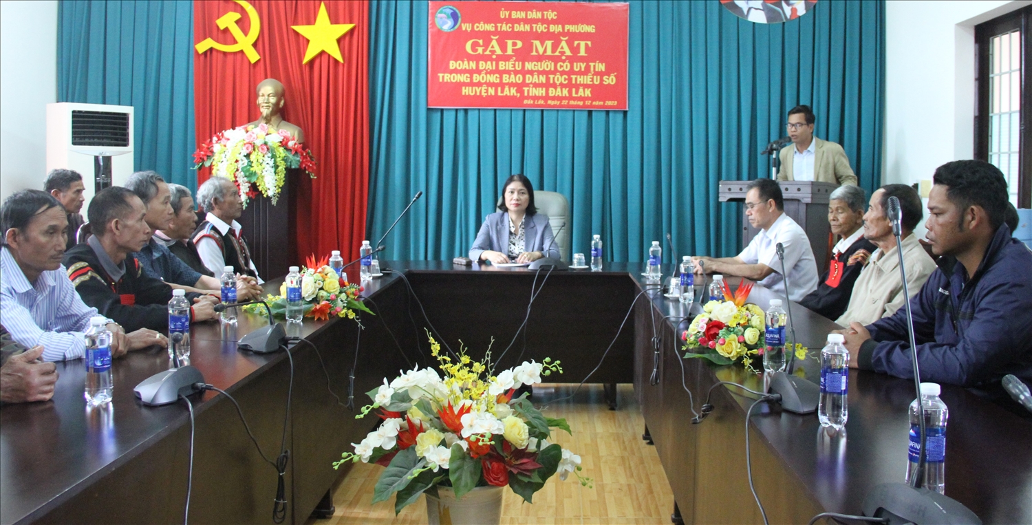 Vụ Công tác dân tộc địa phương (bộ phận phụ trách địa bàn Tây Nguyên, duyên hải Miền Trung) gặp mặt các đại biểu Người có uy tín