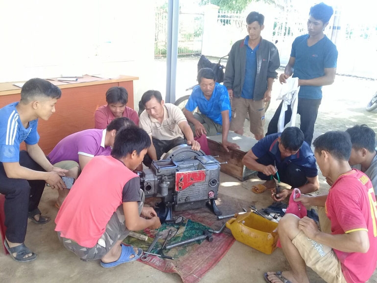 Huyện Đam Rông gắn việc dạy nghề với nâng cao thu nhập cho người dân