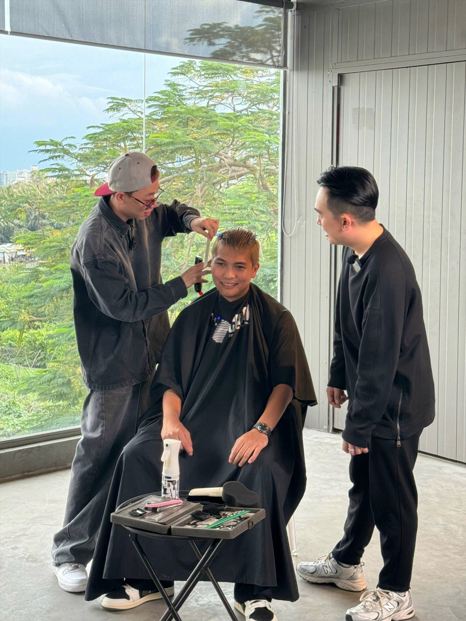 (BCĐ- TT vận động ND) Chàng trai người Tày từ thợ cắt tóc đến quán quân RAP Việt 2023 3
