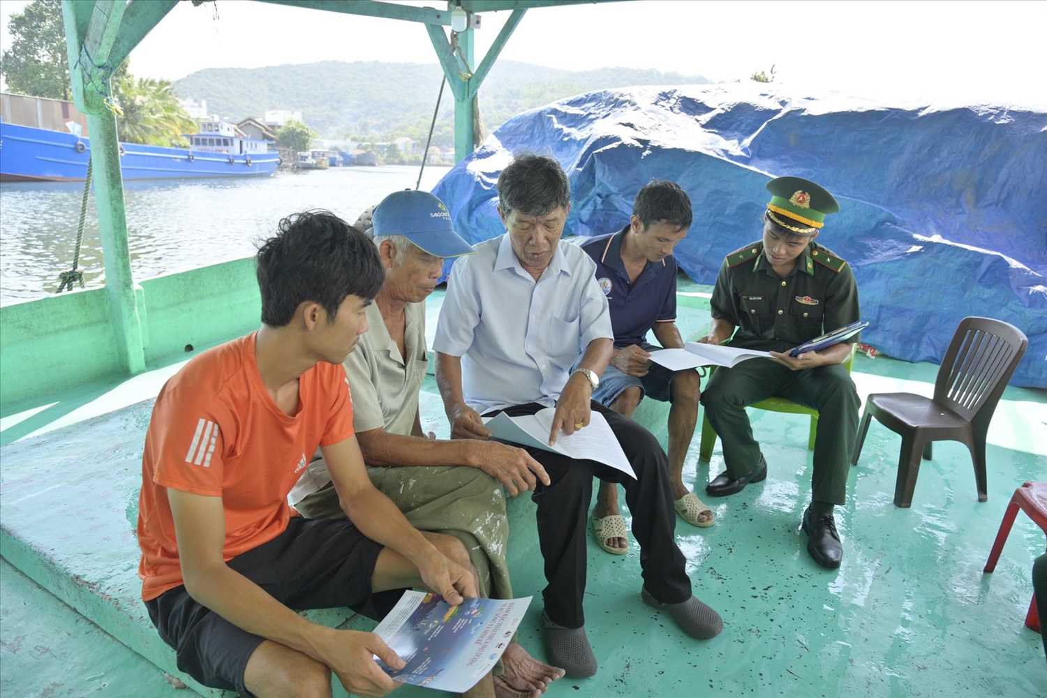 (BCĐ - Thông tin đối ngoại) Ông Danh Phú:Ngư dân người Khmer có trách nhiệm với biển, đảo… 1