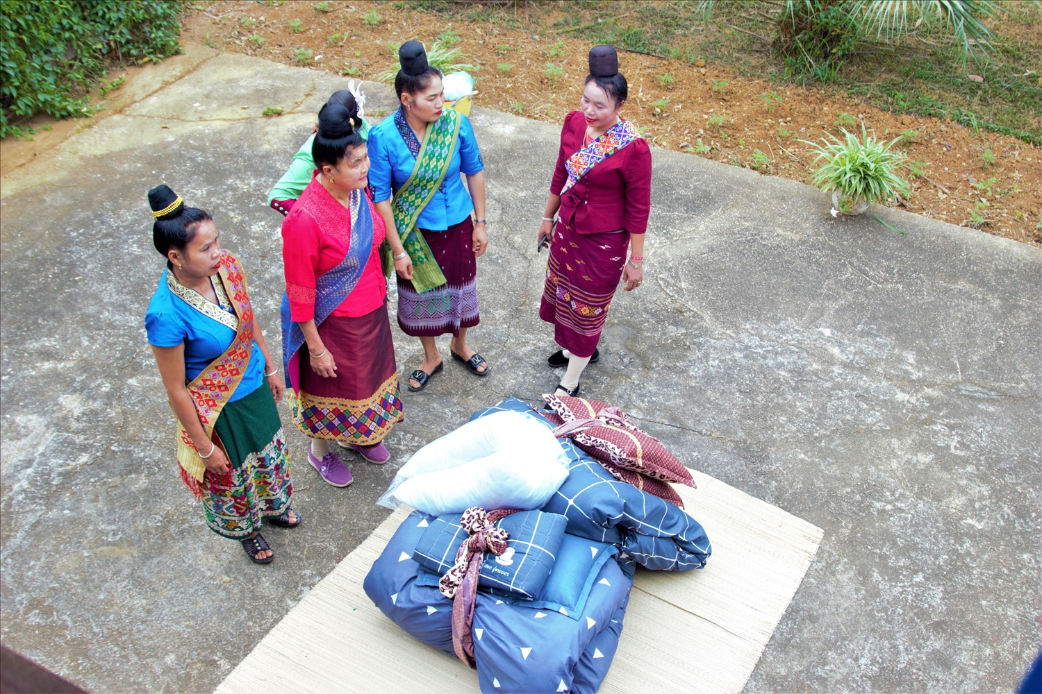 (Bài ảnh) Lễ vào nhà mới - một nghi thức quan trọng của dân tộc Lào 1