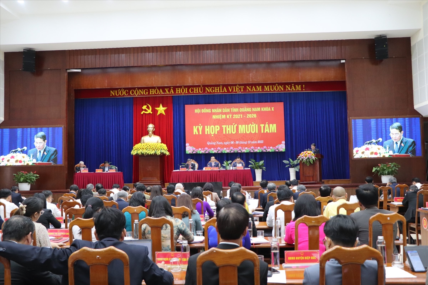 Quang cảnh kỳ họp lần thứ 18, HĐND tỉnh Quảng Nam khóa X