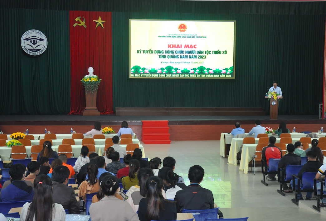 Hội đồng tuyển dụng công chức tỉnh khai mạc kỳ thi tuyển dụng công chức người DTTS tỉnh Quảng Nam năm 2023
