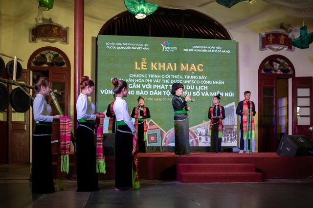 Chương trình giới thiệu, trưng bày di sản văn hóa phi vật thể được UNESCO công nhận gắn với phát triển du lịch vùng đồng bào DTTS và miền núi được tổ chức ngày 1/12/2023 tại Hà Nội.