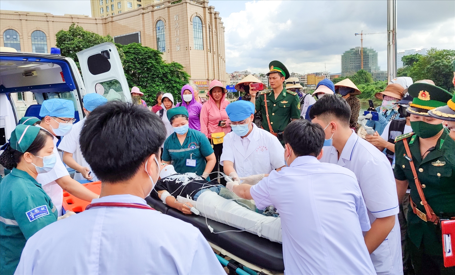 Diễn tập cứu trợ y tế Móng Cái (Quảng Ninh) - Đông Hưng (Trung Quốc) lớn nhất từ trước tới nay