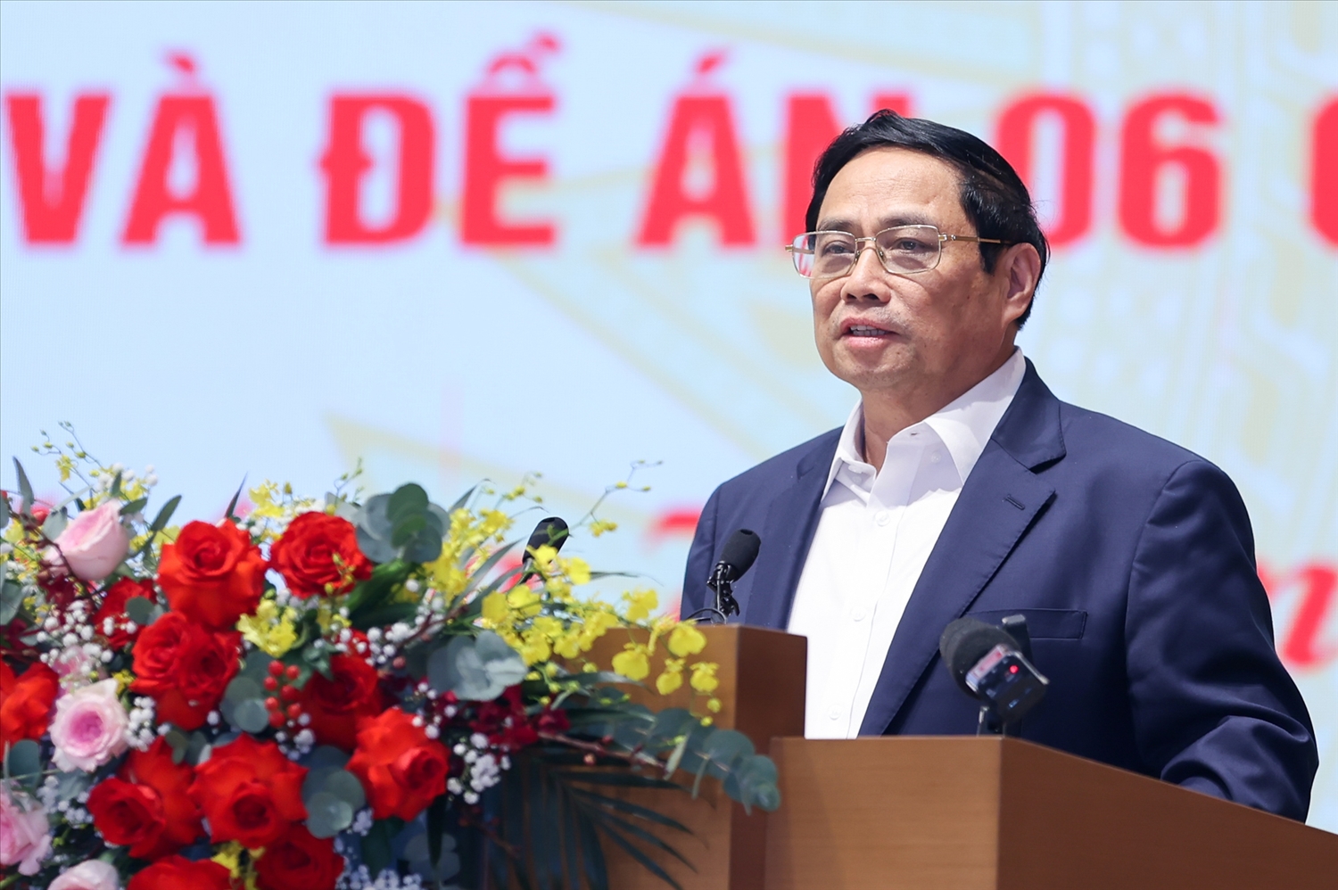 Thủ tướng Phạm Minh Chính phát biểu kết luận Hội nghị - Ảnh: VGP/Nhật Bắc