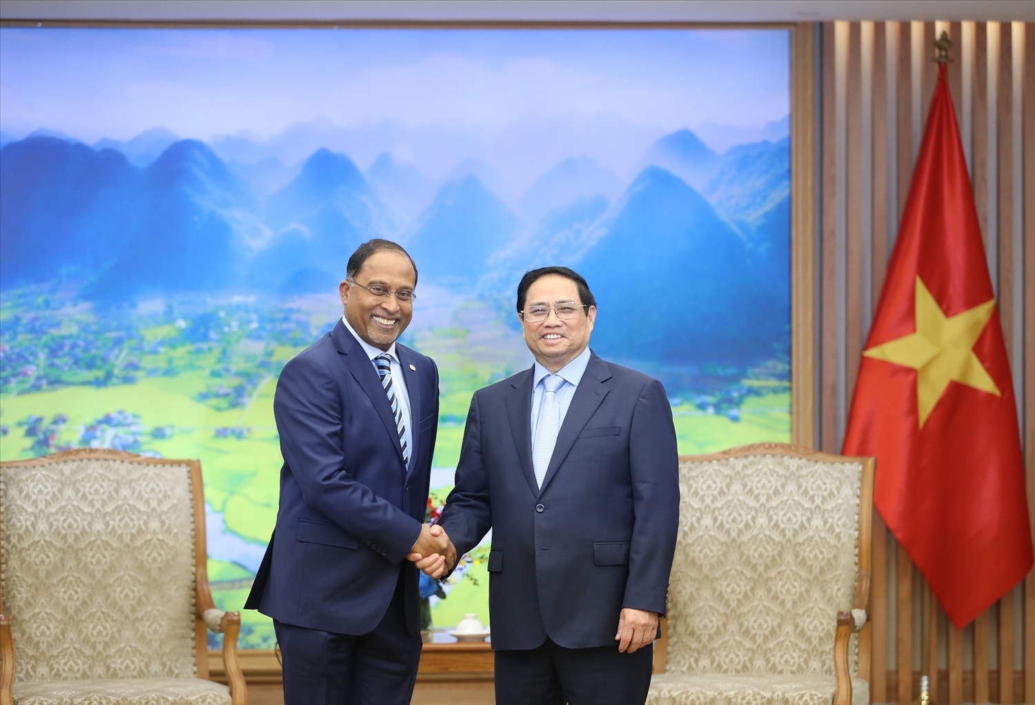 Thủ tướng Phạm Minh Chính tiếp Bộ trưởng Ngoại giao Malaysia, Thượng Nghị sĩ Zambry Abdul Kadir - Ảnh: VGP/Nhật Bắc