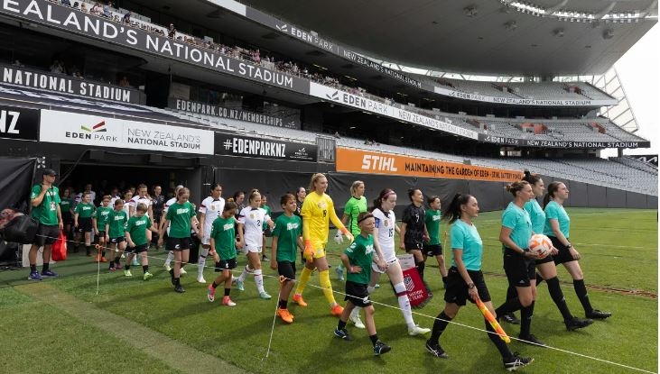 Sân vận động Eden Park ở New Zealand là nơi tổ chức trận khai mạc. Ảnh: Reuters