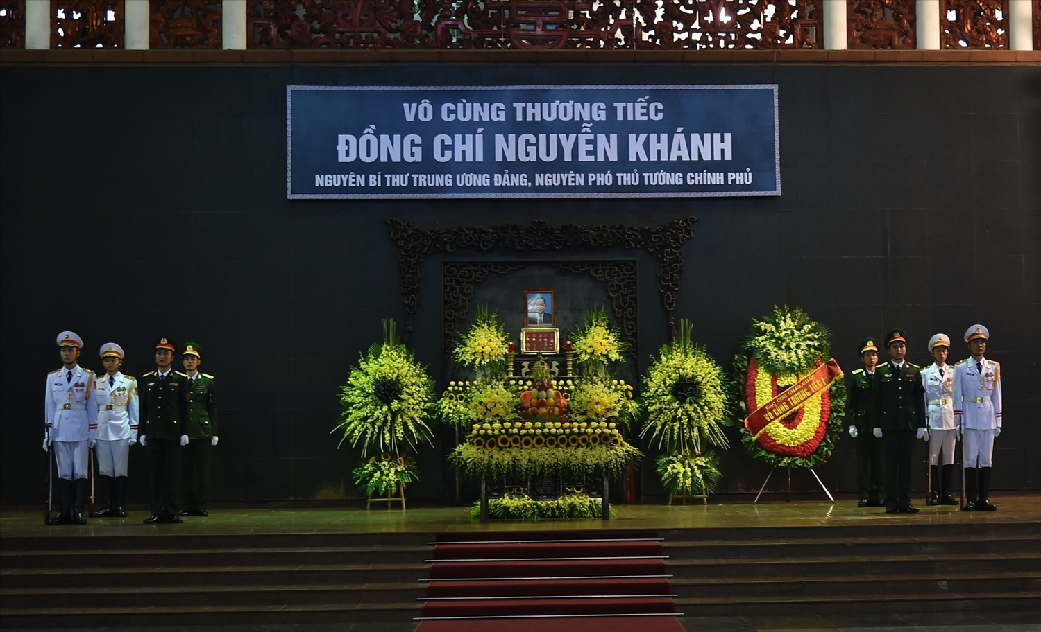 Tổ chức trọng thể Lễ tang đồng chí Nguyễn Khánh. Ảnh VGP