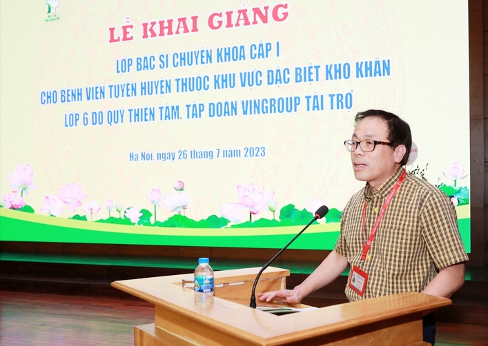 GS.Ts. Tạ Thành Văn - Chủ tịch Hội đồng Trường Đại học Y Hà Nội phát biểu tại Lễ khai giảng