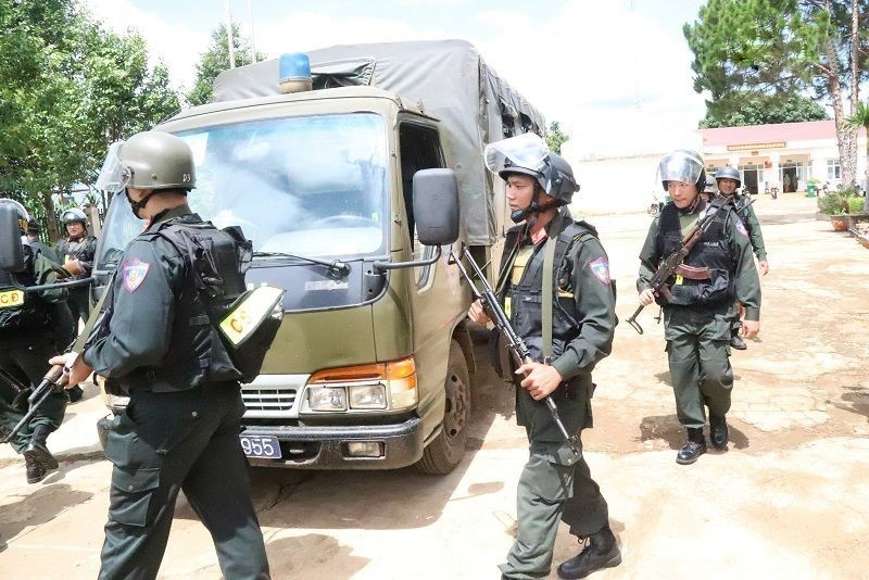 Lực lượng Công an tỉnh Đắk Lắk trong những ngày truy bắt các đối tượng tấn công trụ sở UBND xã Ea Tiêu và Ea Ktur, huyện Cư Kuin