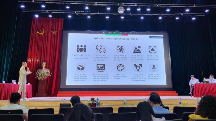  Ông Huỳnh Long Thủy - Tổng giám đốc VieOn chia sẻ kinh nghiệm về sản xuất nội dung dựa trên phân tích hành vi người xem trên môi trường số