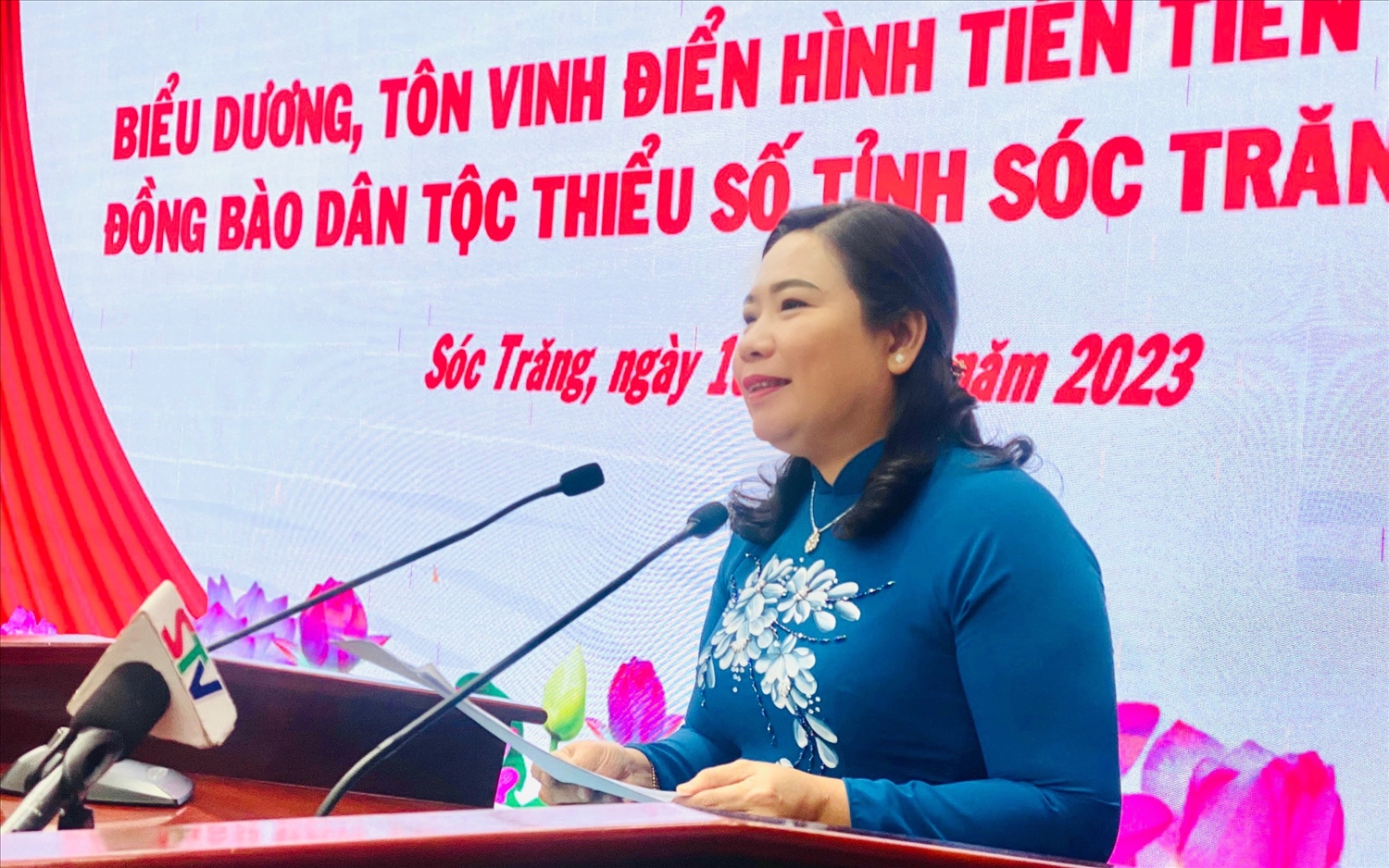 Bà Hồ Thị Cẩm Đào - Phó Bí thư Thường trực, Chủ tịch HĐND tỉnh Sóc Trăng phát biểu chúc mừng tại buổi họp mặt