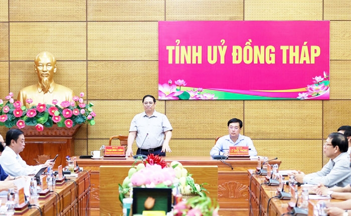 Thủ tướng Phạm Minh Chính chủ trì buổi làm việc với Ban Thường vụ Tỉnh ủy Đồng Tháp