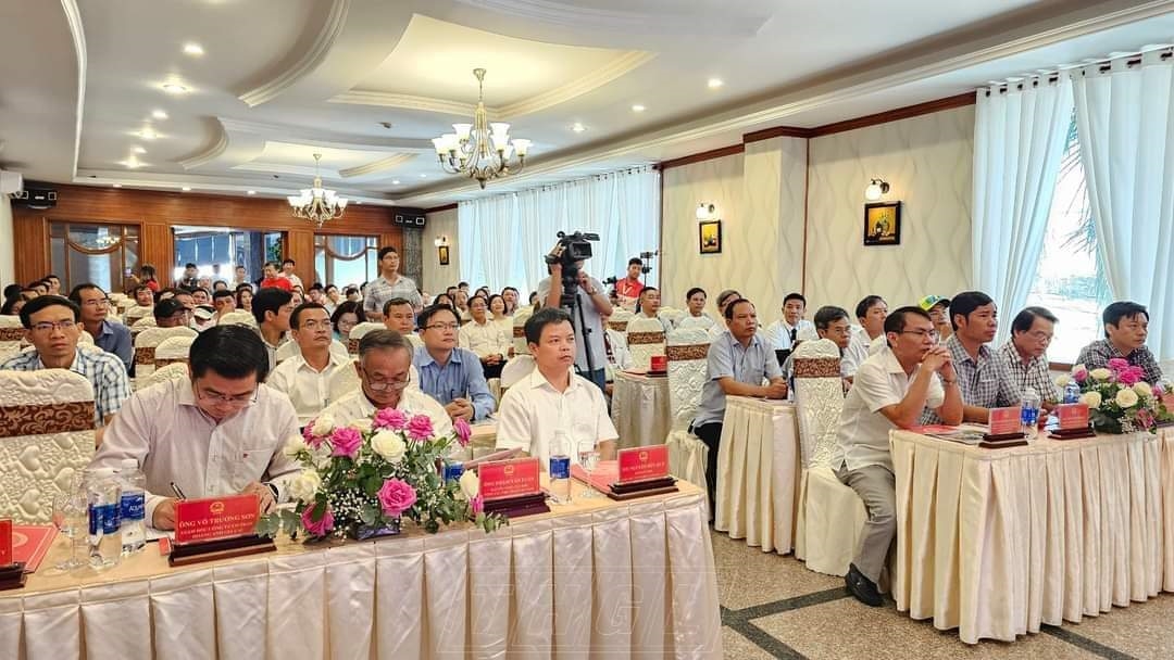 Các đại biểu tham dự lễ công bố Giải chạy Gia Lai City Trail 2023 “Giấc mơ đại ngàn” 
