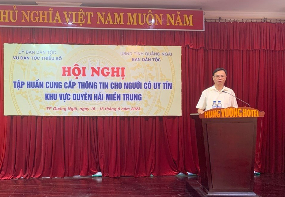 Ông Lưu Xuân Thủy - Vụ trưởng Vụ Dân tộc thiểu số phát biểu khai mạc Hội nghị