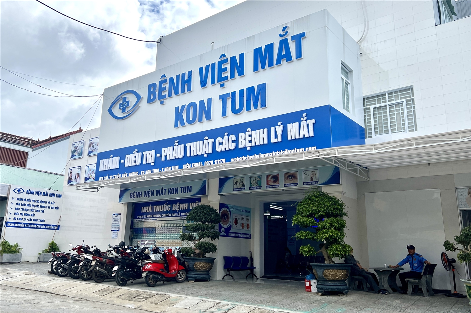 Bệnh viện Mắt Kon Tum giúp người dân có thêm lựa chọn và tiếp cận với dịch vụ chữa trị các bệnh về mắt chuyên nghiệp thuận lợi hơn