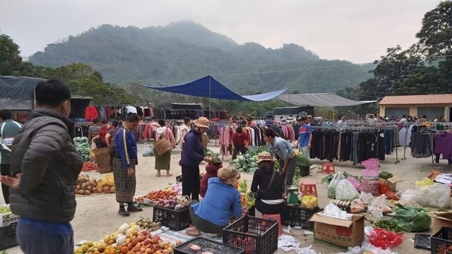 Chợ Na Mèo là địa điểm giao thương hàng hóa, giao lưu văn hóa giữa người dân huyện Quan Sơn (Thanh Hóa) và huyện Viengxay (Lào) nói riêng, người dân hai nước Việt Nam - Lào nói chung.