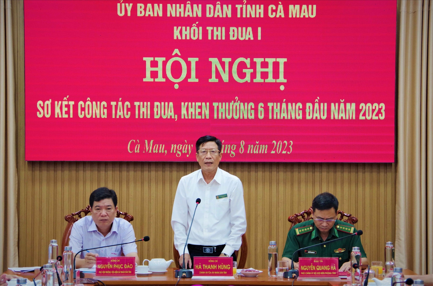 Ông Hà Thanh Hùng, Chánh án TAND tỉnh, Khối trưởng Khối thi đua I tỉnh Cà Mau phát biểu kết luận Hội nghị