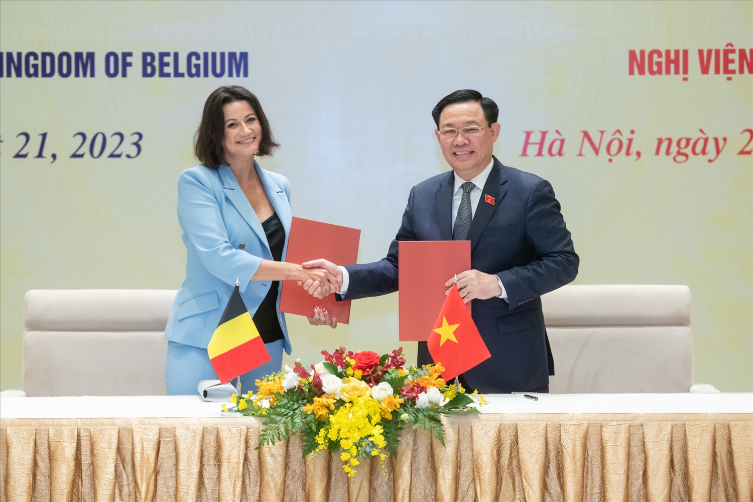 Chủ tịch Quốc hội Vương Đình Huệ và Chủ tịch Thượng viện Bỉ đã ký ý định thư hợp tác 