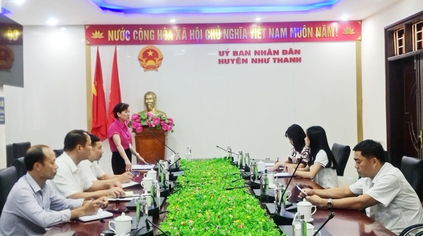 Đoàn công tác của Báo Dân tộc và Phát triển làm việc tại UBND huyện Như Thanh