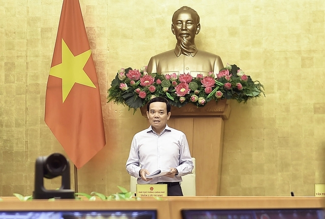 Phó Thủ tướng Trần Lưu Quang cho biết, Kỳ họp thứ 6 tới, Chính phủ sẽ trình Quốc hội xem xét ban hành một số cơ chế đặc thù nhằm tháo gỡ khó khăn, vướng mắc của các địa phương trong việc thực hiện các Chương trình MTQG giai đoạn 2021-2025