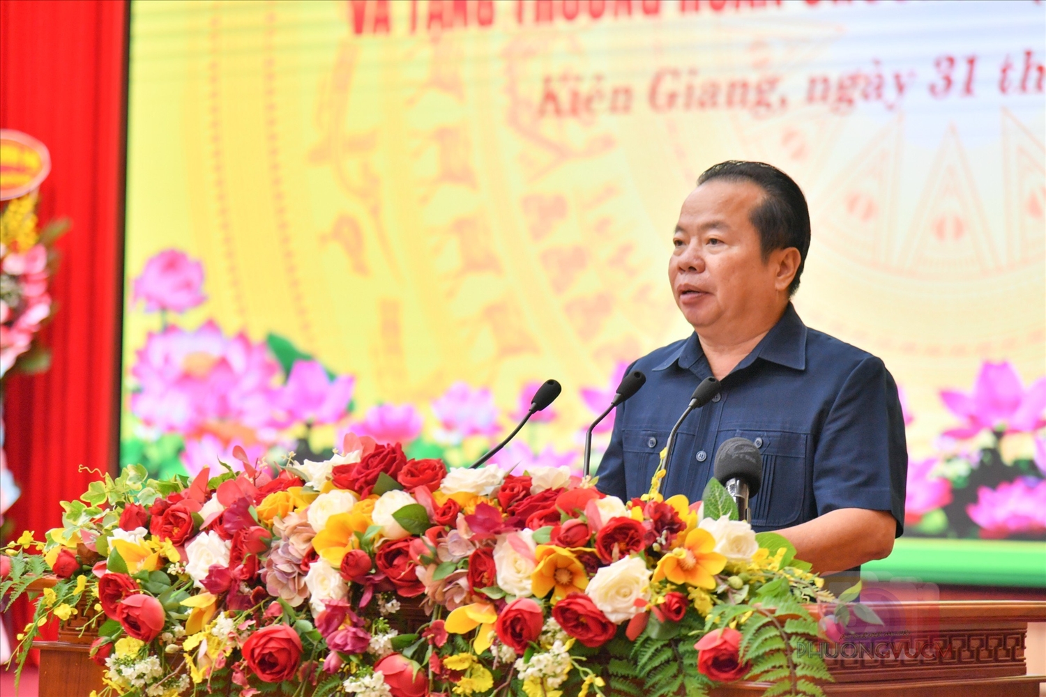 Phó Bí thư Thường trực Tỉnh ủy Mai Văn Huỳnh phát biểu tại buổi lễ 