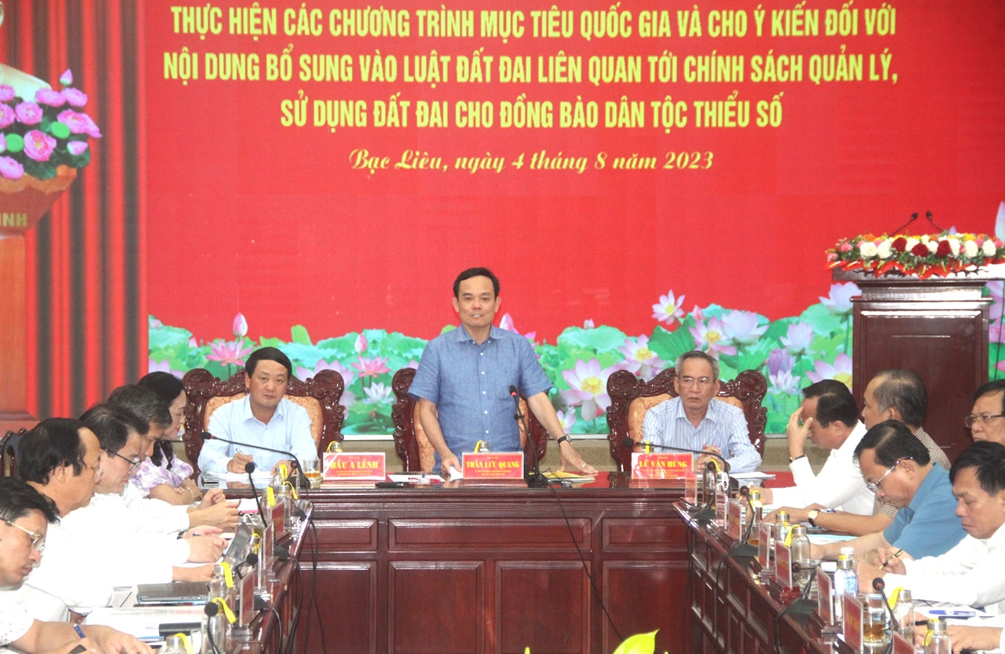 Phó Thủ tướng Trần Lưu Quang - Trưởng Ban Chỉ đạo Trung ương các Chương trình MTQG chủ trì Hội nghị