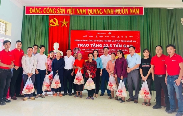 WinCommerce trao tặng 22.5 tấn gạo đến các hộ gia đình có hoàn cảnh khó khăn tại tỉnh Nghệ An