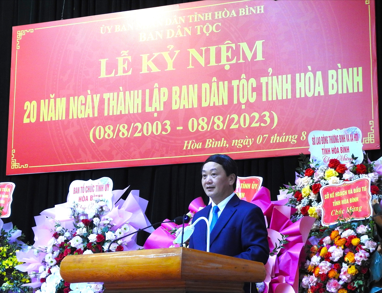 Uỷ viên Ban Chấp hành Trung ương Đảng, Bộ trưởng, Chủ nhiệm Hầu A Lềnh phát biểu tại Lễ kỷ niệm