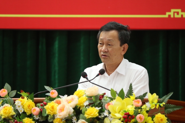 Ủy viên Ban Chấp hành Trung ương Đảng, Bí thư Tỉnh ủy, Chủ tịch HĐND tỉnh Kon Tum Dương Văn Trang kết luận hội nghị.